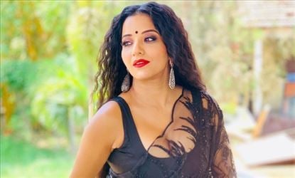 হাসপাতালে ভর্তি 'ঝুমা বউদি' মোনালিসা